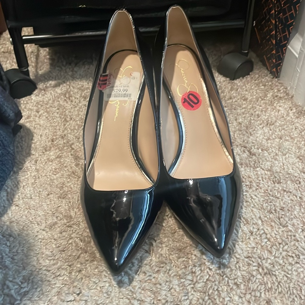 Jessica Simpson Black Patent Leather pumps.